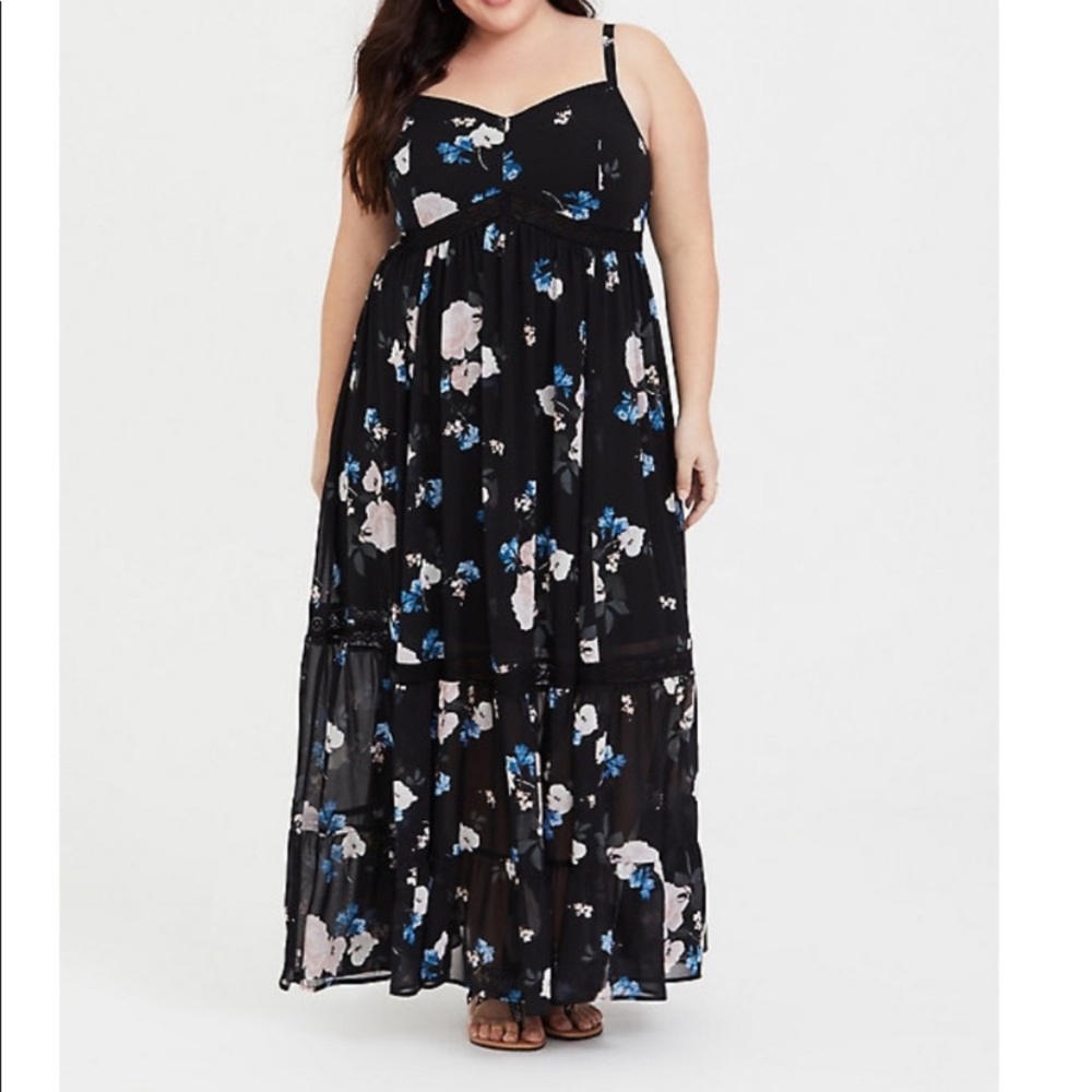 Torrid size 1 chiffon maxi dress